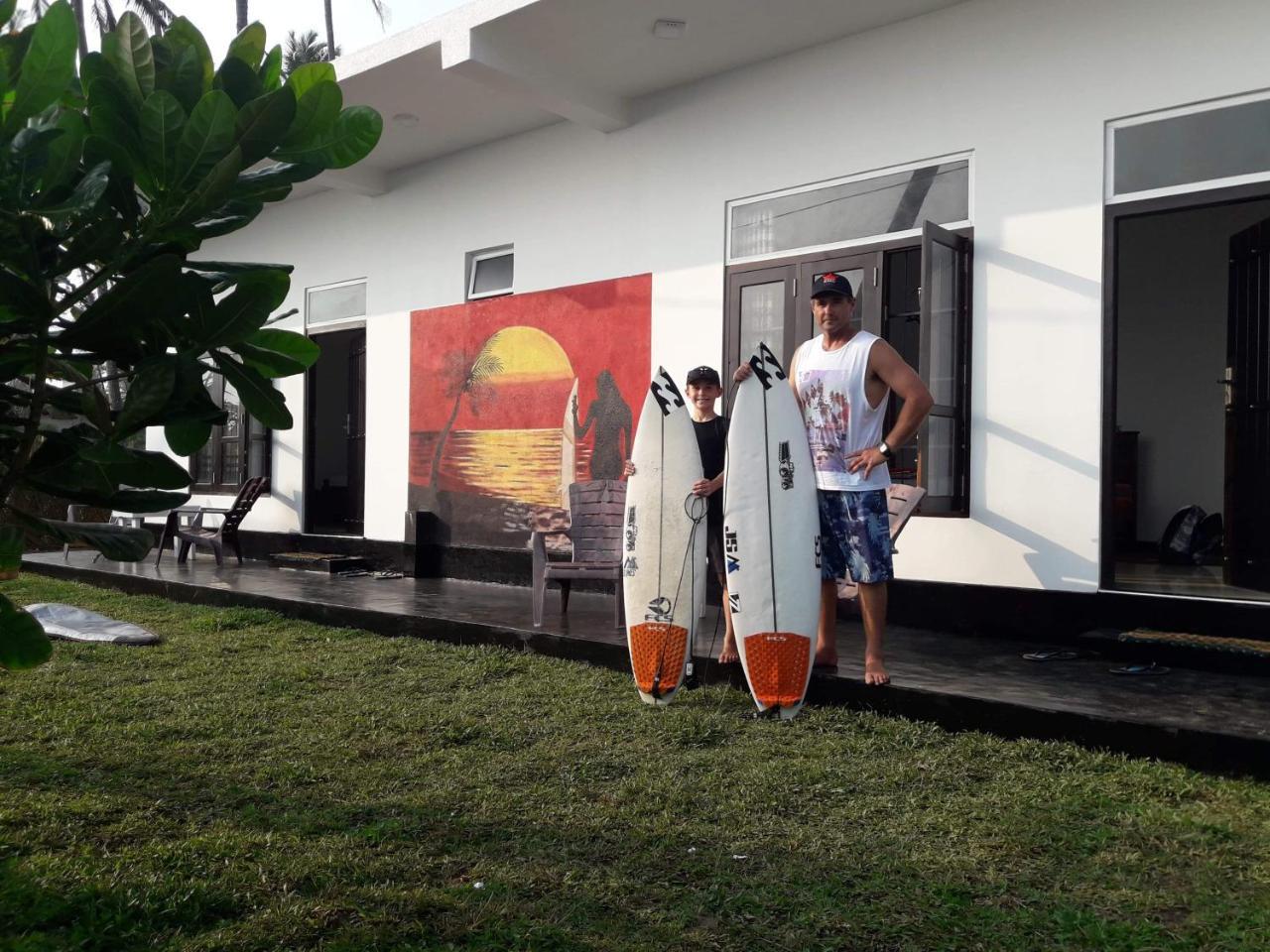 Sunset Surfing Beach Resort Matara Exterior foto